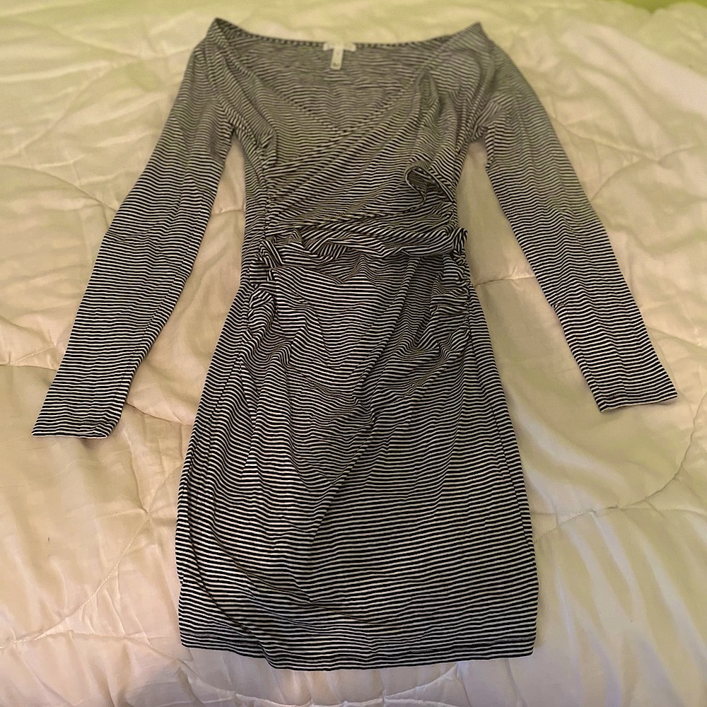 Leith Size Small Long Sleeve Ruched Dress